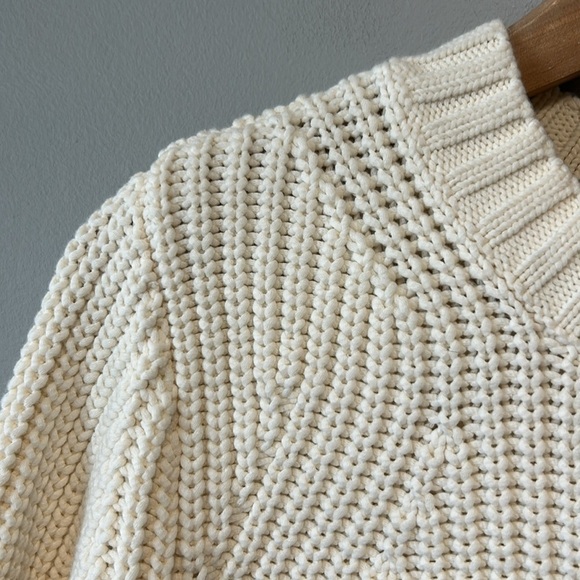 Everlane Texture Cotton Crew Chunky Knit Sweater - Picture 3 of 13